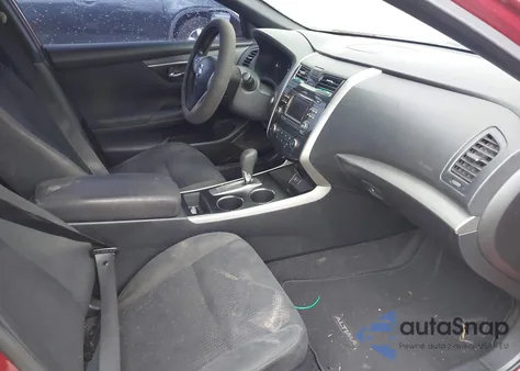 2015 Nissan Altima 2.5 S z USA, uszkodzony, nr VIN 1N4AL3AP8FC103446